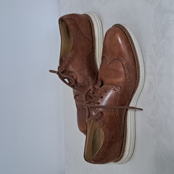 Cole Haan Lunarlon brown leather wing tip size 8 1/2 shoes. - Picture 7 of 8